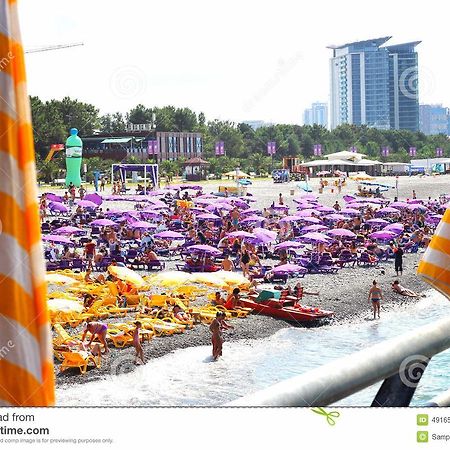 Mar Nero Batumi Bagian luar foto