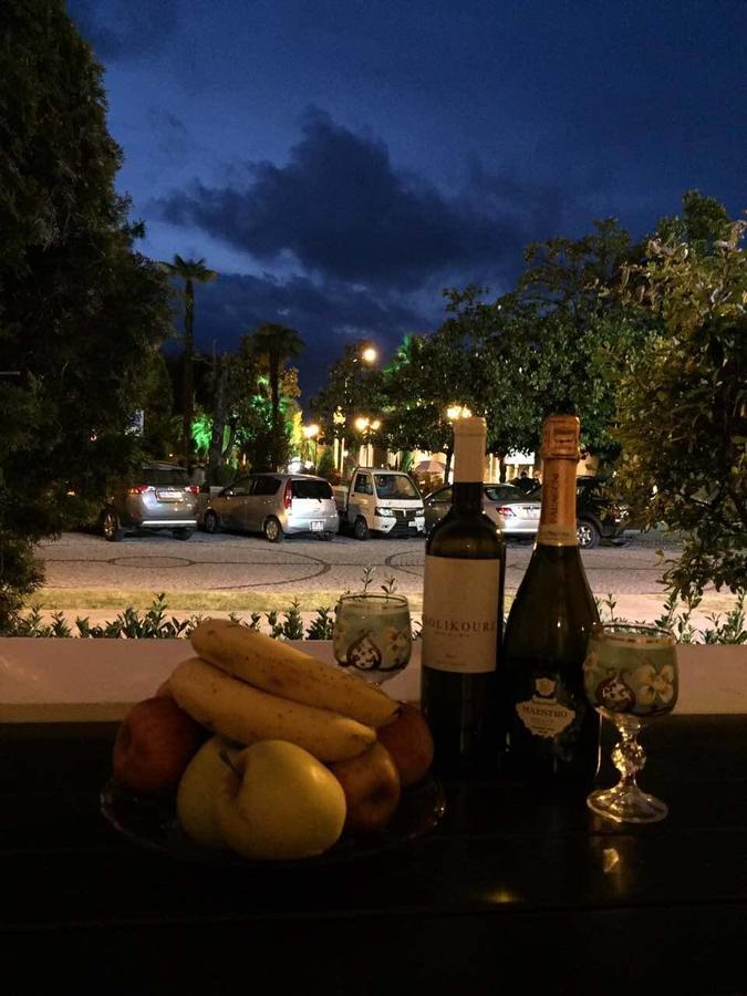 Mar Nero Batumi Bagian luar foto