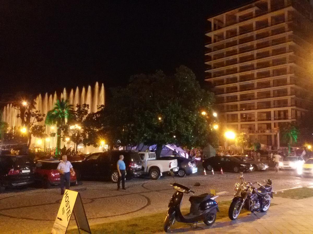 Mar Nero Batumi Bagian luar foto