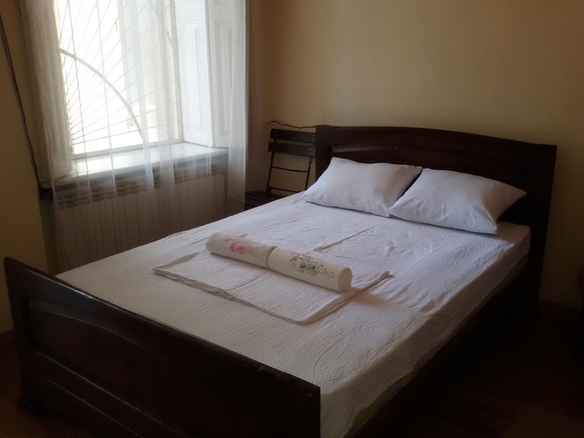 Mar Nero Batumi Bagian luar foto